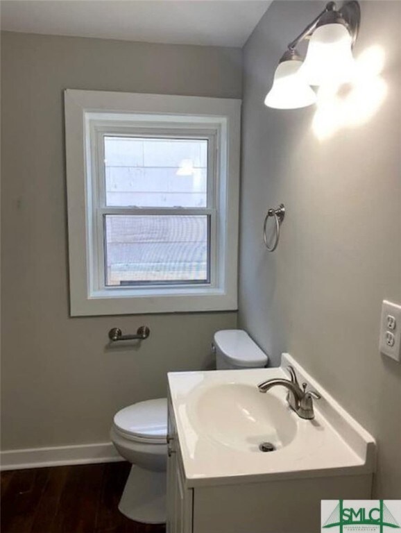 708 W 51st St, Savannah, GA 31405 - photo 5