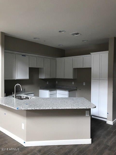 V2a kitchen