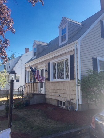 24 Arnold St, Quincy, MA 02169 - photo 2