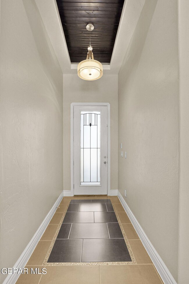 14728 Hunters Grove Ave, El Paso, TX 79938 - photo 5