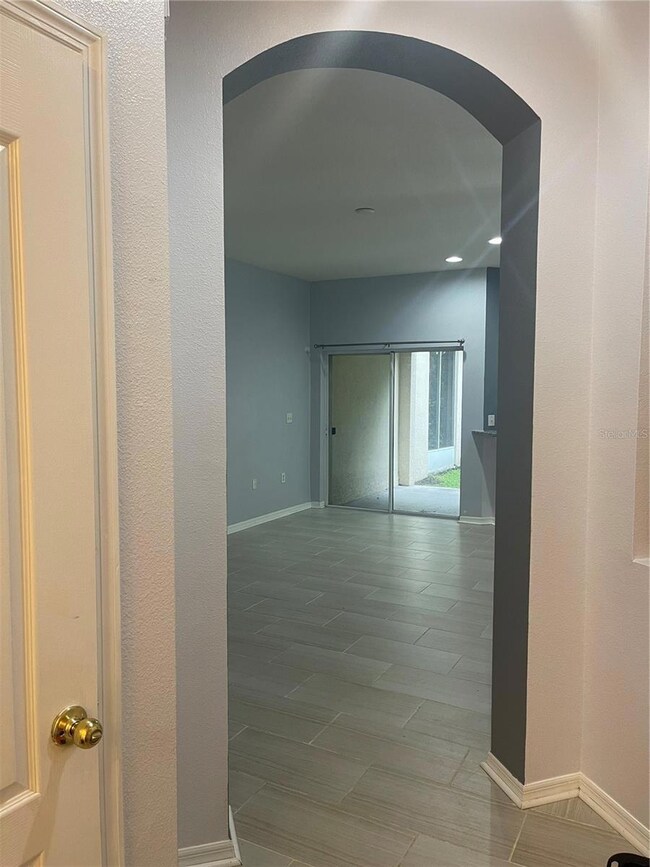 1039 Andrew Aviles Cir, Tampa, FL 33619 - photo 3