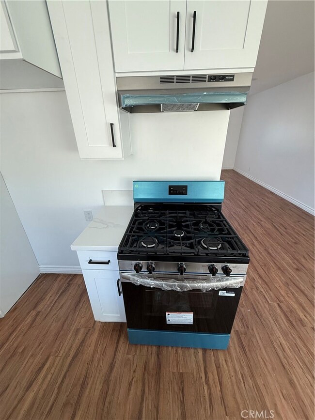 7159 Greeley St unit F, Los Angeles, CA 91042 - photo 5