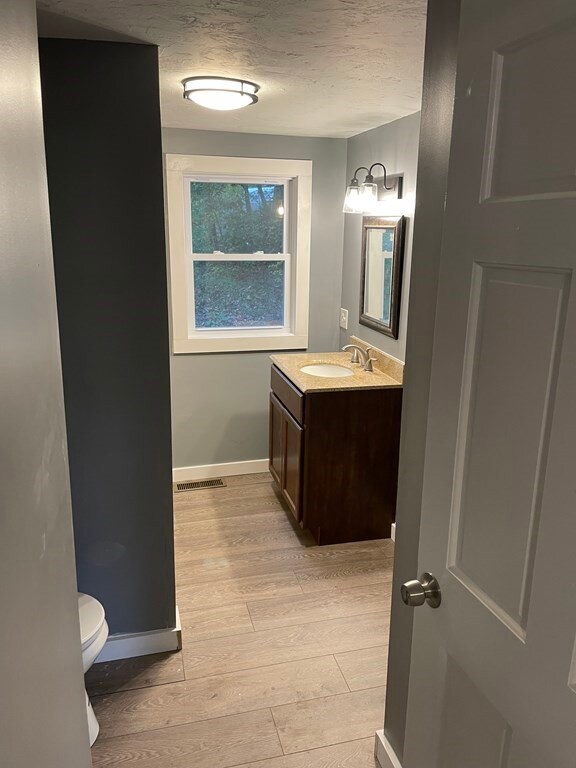 212 Holtshire Rd, Orange, MA 01364 - photo 6