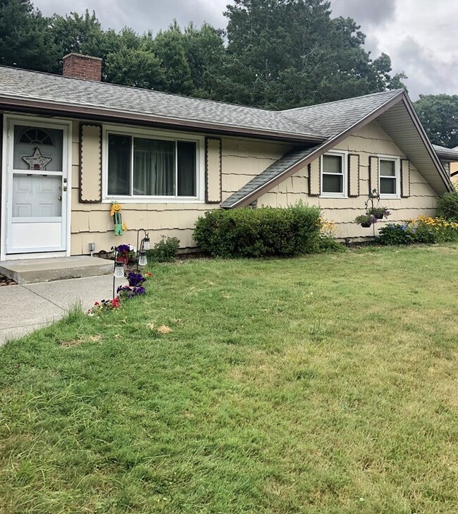 117 Elsie Rd, Brockton, MA 02302 - photo 2