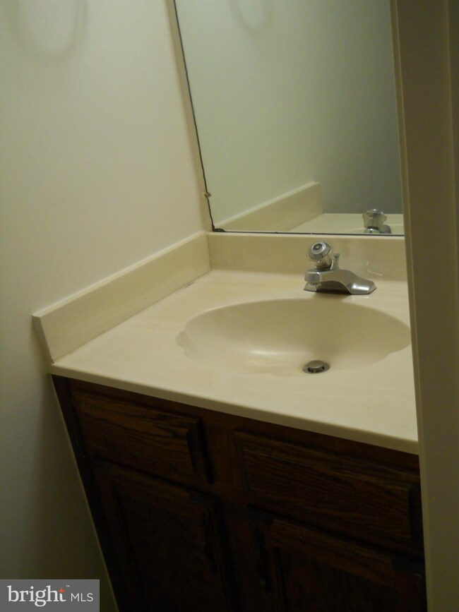 1316 Patriot Ln, Bowie, MD 20716 - photo 3