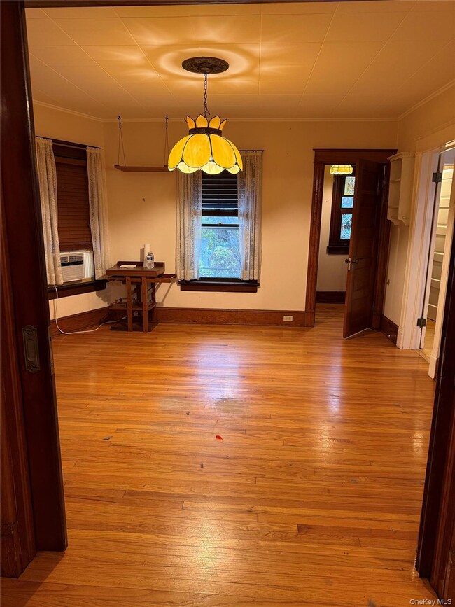 19 Lewis Ave, Poughkeepsie, NY 12603 - photo 6