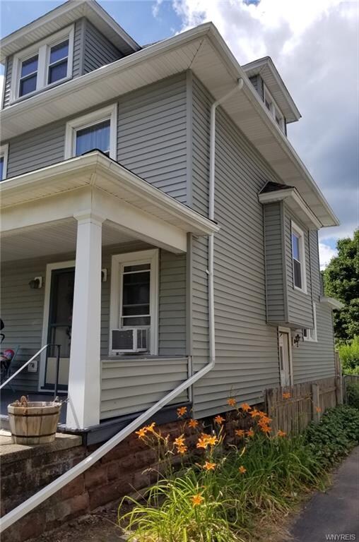 386 Miller St, North Tonawanda, NY 14120 - photo 2