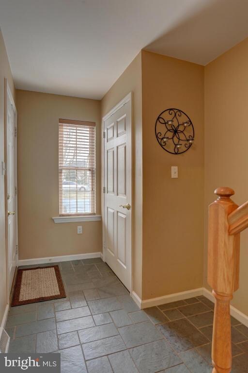 4013 Bradford Cir, Mount Joy, PA 17552 - photo 2