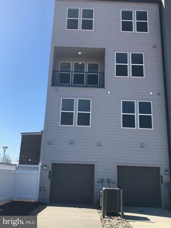 13412 Arrowbrook Centre Dr unit 14, Herndon, VA 20171 - photo 5