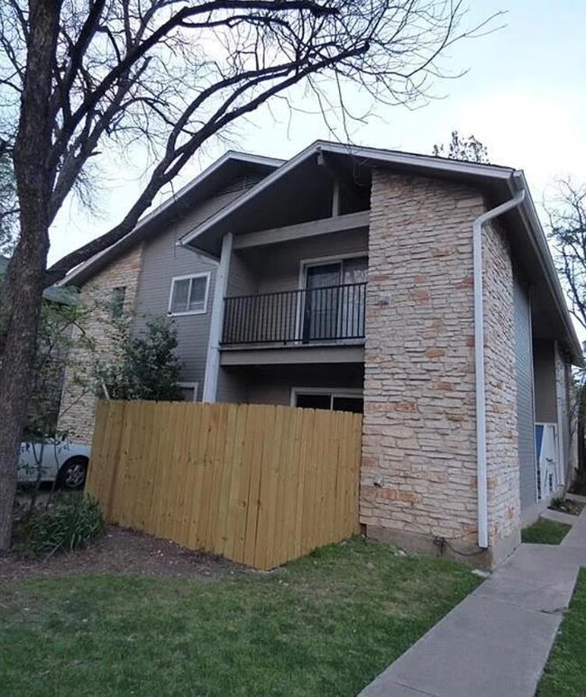 5201 Evans Ave unit A, Austin, TX 78751 - photo 2