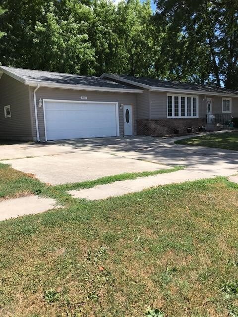 309 2nd St NW, Clarion, IA 50525 - photo 2