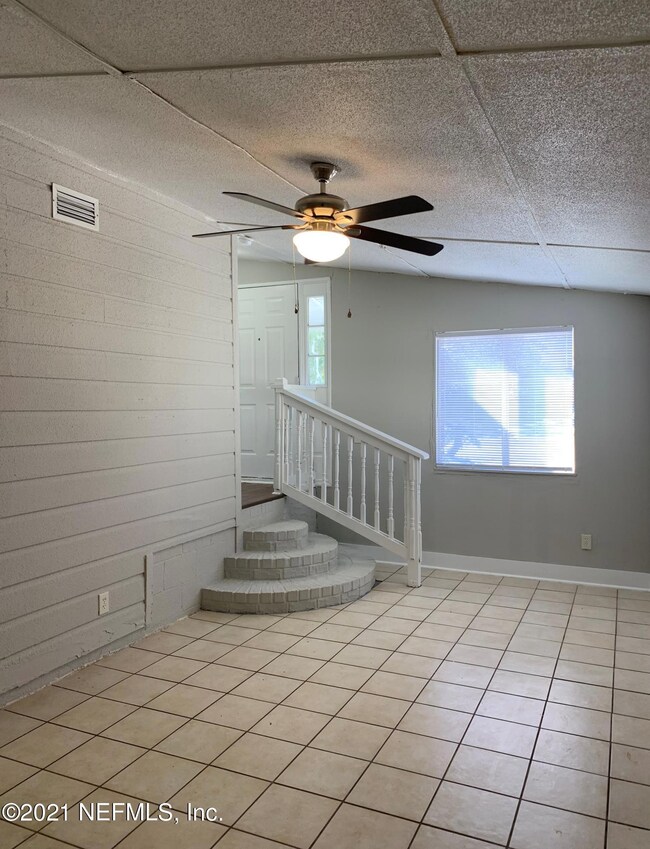 4455 Ish Brant Rd W, Jacksonville, FL 32210 - photo 5