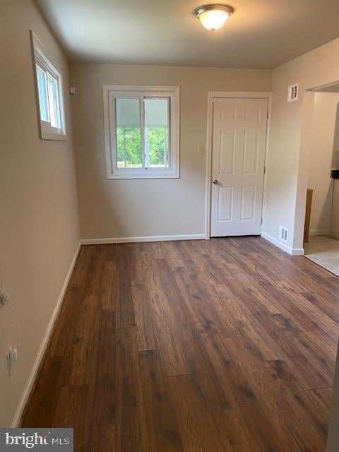 6924 Flagstaff St, Hyattsville, MD 20785 - photo 5