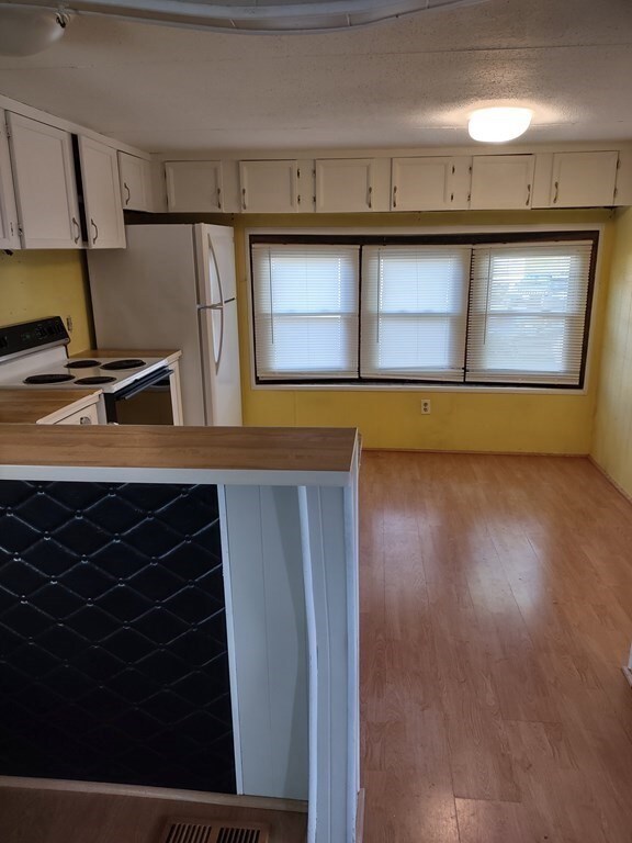 268 Palmer Rd unit 35, Monson, MA 01057 - photo 6