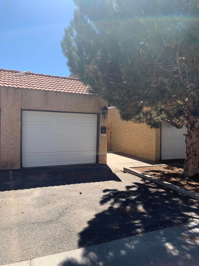 341CD33C-A985-4C4C-8FCC-4D6B14FEF326