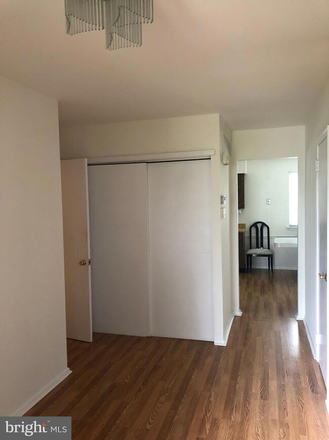 353 Peachtree Dr, Jenkintown, PA 19046 - photo 2