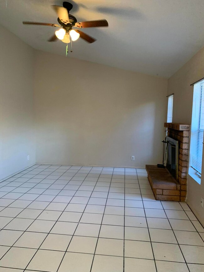 6408 S Newberry Rd unit B, Tempe, AZ 85283 - photo 4