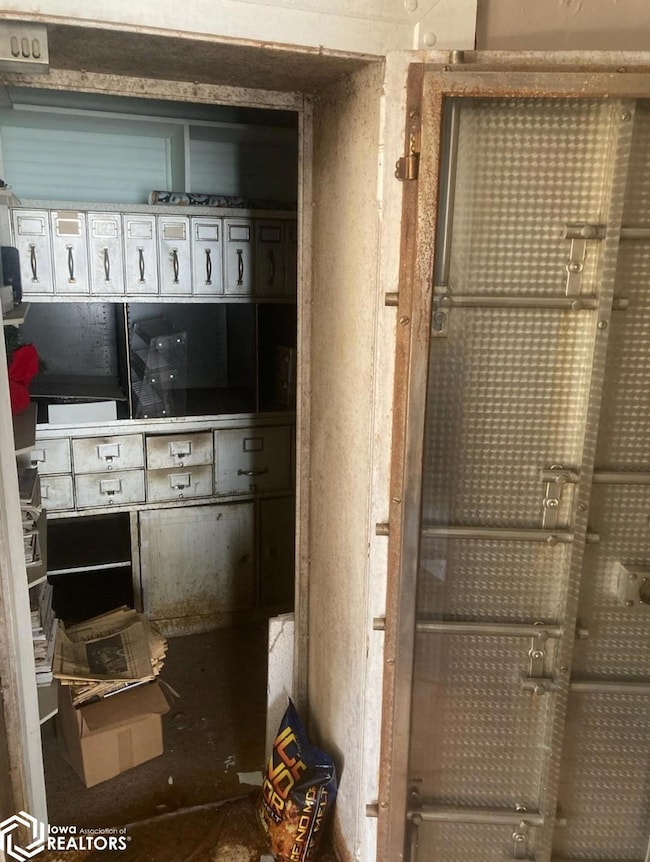 1407 Silver Lake Ave, Ayrshire, IA 50515 - photo 4