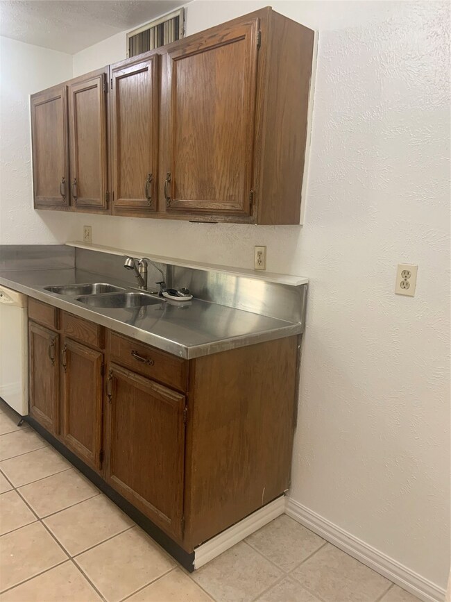 24214 Broken Bow Ln, Hockley, TX 77447 - photo 7