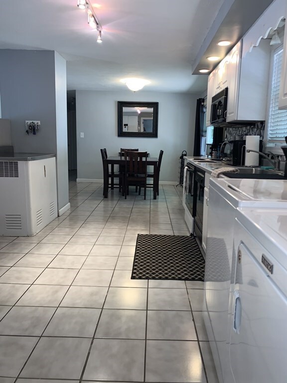 110 Anne Marie Dr, Brockton, MA 02302 - photo 6