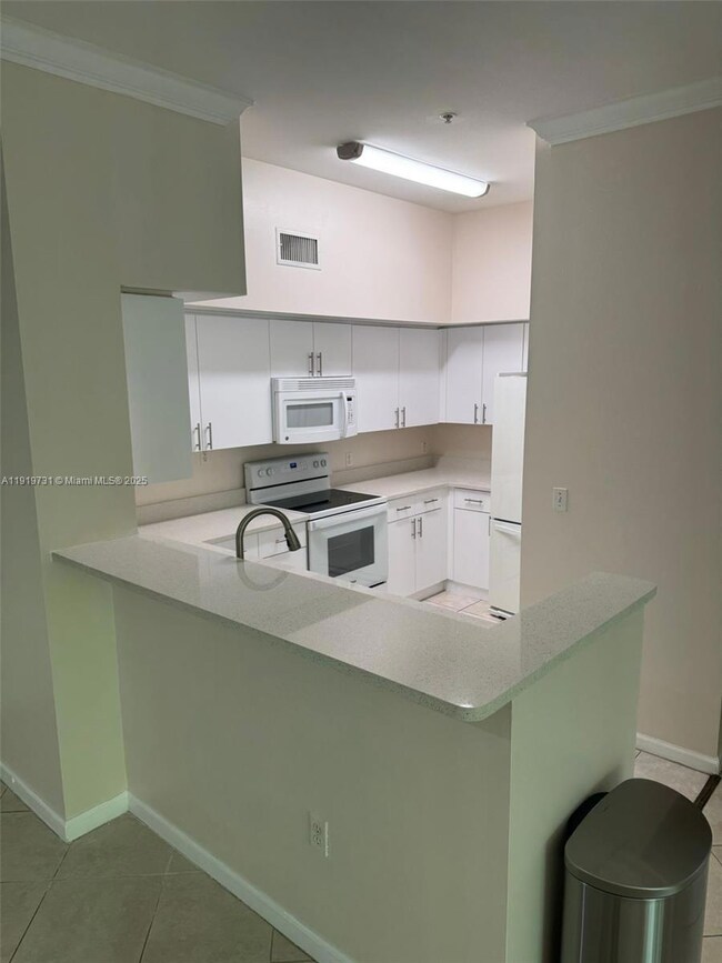 11760 Saint Andrews Place unit 302, Wellington, FL 33414 - photo 2