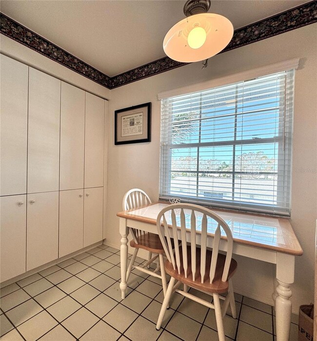 1155 Edgewater Cir unit 28, Bradenton, FL 34209 - photo 7