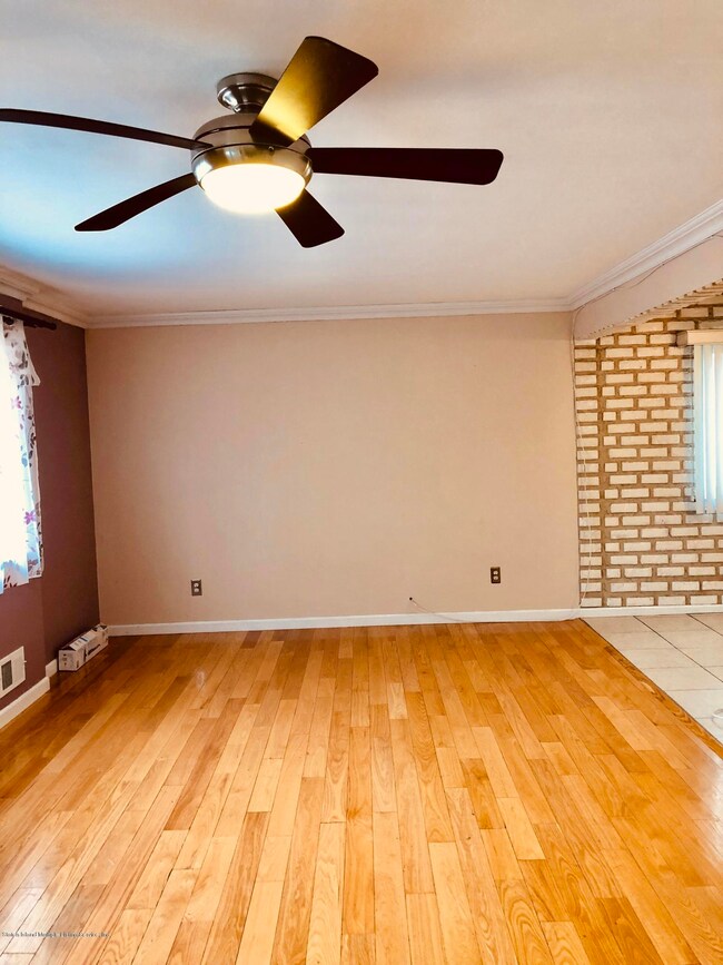 LIVINGROOM-2