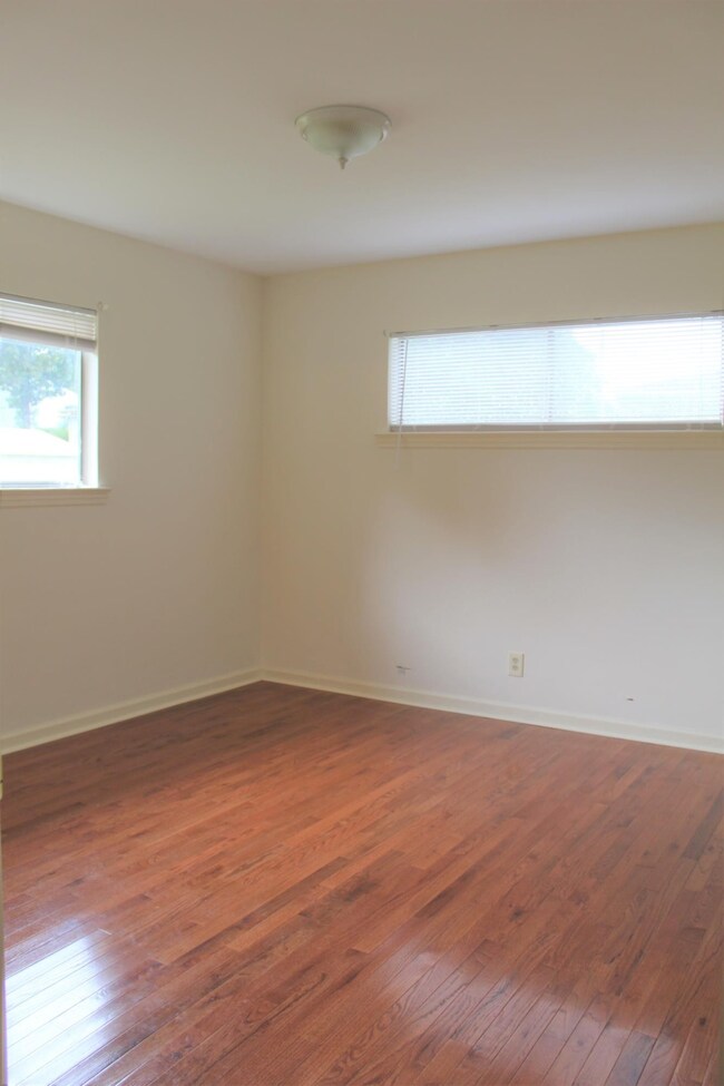 1420 Cloverdale Cir, Hixson, TN 37343 - photo 5