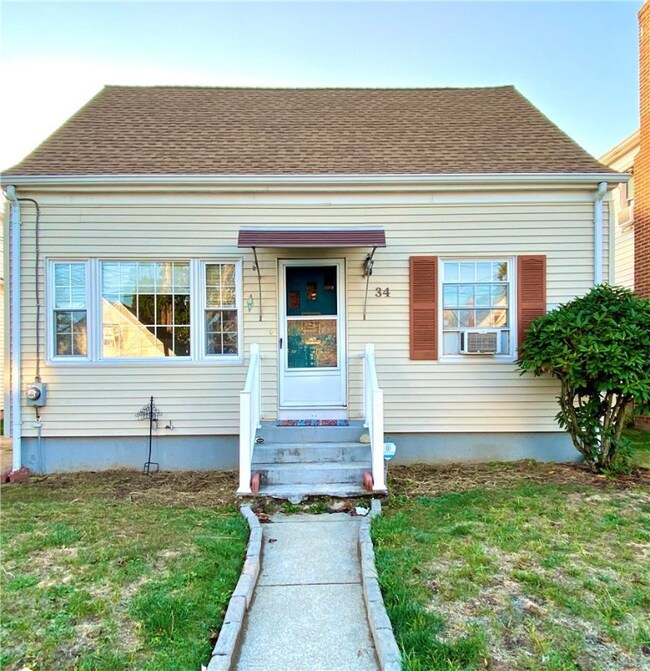 34 Leslie St, Cranston, RI 02910 - photo 2