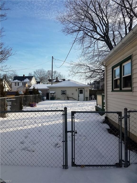 Fenced in yard, great for pets and kids!