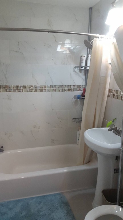 73 Walnut St unit 11, Newtonville, MA 02460 - photo 4