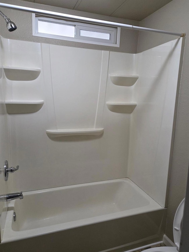 902 Del Paso Blvd unit 36, Sacramento, CA 95815 - photo 7