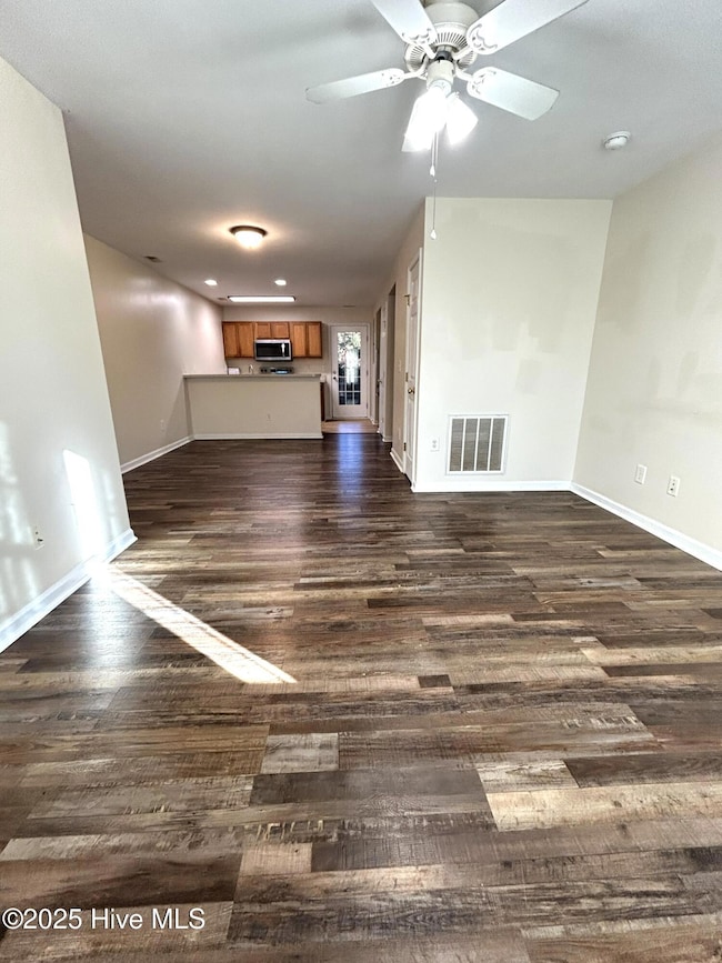 4513 Country Club Rd unit C104, Morehead City, NC 28557 - photo 2