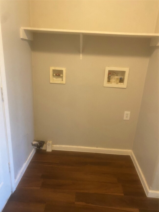 1074 South Ln unit B, Houston, TX 77088 - photo 5