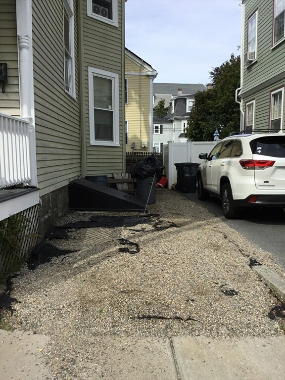 29 Railroad Ave, Beverly, MA 01915 - photo 4