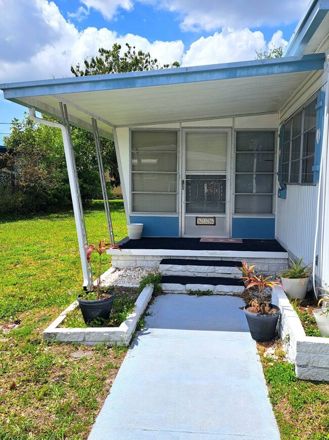 16416 US Highway 19 N unit 636, Clearwater, FL 33764 - photo 2