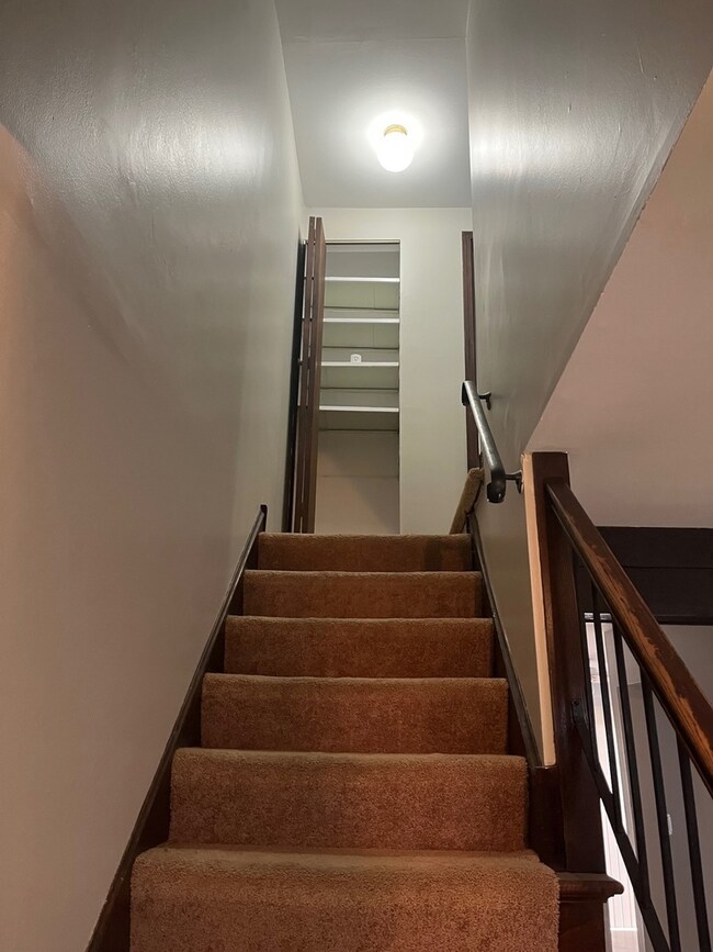 1102 Williamsburg Rd, Country Club Hills, IL 60478 - photo 6