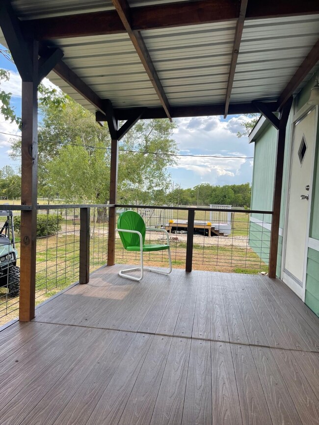 7107 Kamas Ln unit 3, Needville, TX 77461 - photo 3