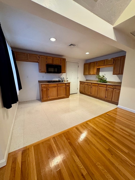 38 N Main St unit 2R, Carver, MA 02330 - photo 2