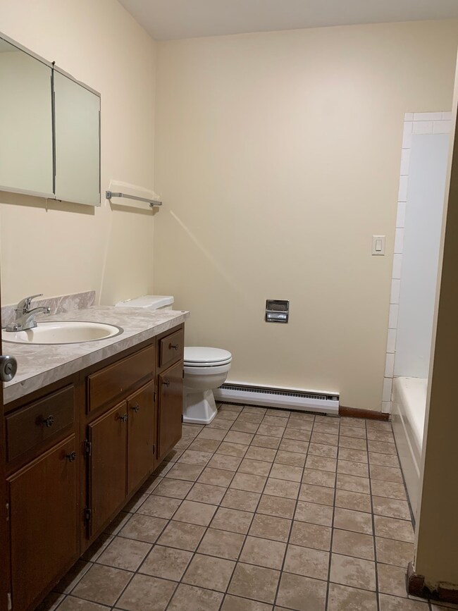1927 W Illinois Ave unit 29, Aurora, IL 60506 - photo 7
