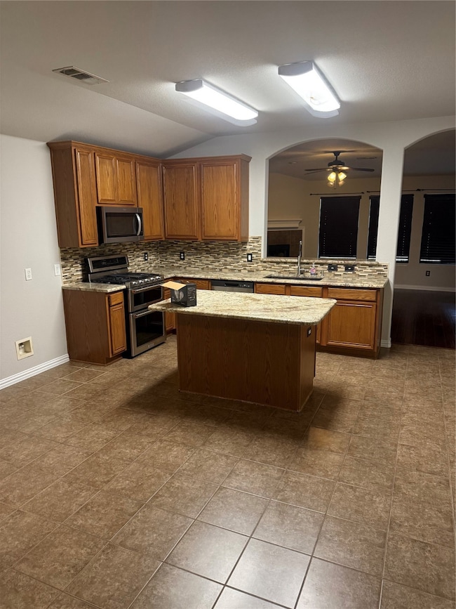 9884 Autumn Sage Dr, Fort Worth, TX 76108 - photo 4