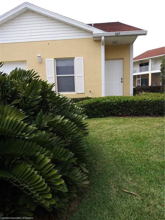 227 Trafalgar Way, Lake Placid, FL 33852 - photo 2