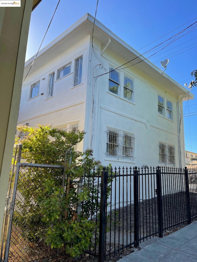 1864 11th Ave, Oakland, CA 94606 - photo 2