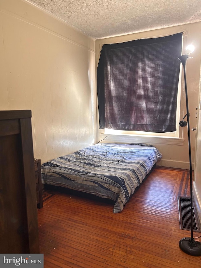 1148 N 10th St, Reading, PA 19604 - photo 5