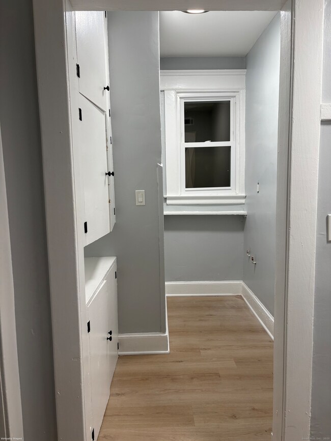 72 4th St unit 1, New Haven, CT 06519 - photo 6