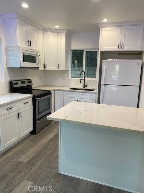 1012 Fourth St, San Fernando, CA 91340 - photo 4