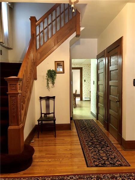 134 E Adams Ave, Vandergrift, PA 15690 - photo 2