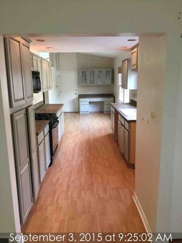 1301 Braeburn Ave, Flossmoor, IL 60422 - photo 2