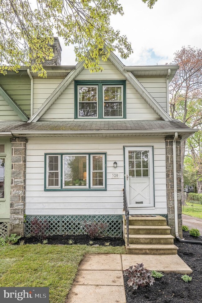 320 Lenox Rd, Havertown, PA 19083 - photo 2
