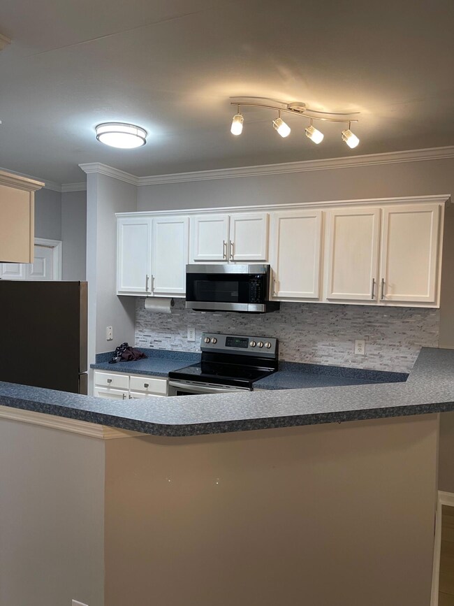 5E728F76-9A4A-407F-9857-C888F32709B6